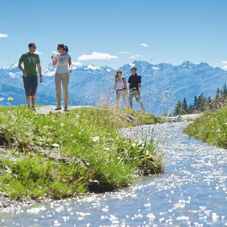 Jeanne D'arc Apt- H2-49 By Interhome Appartement