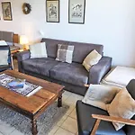 Jeanne D'arc Apt- H2-49 By Interhome *
